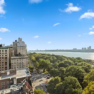 Hotell Riverside Tower